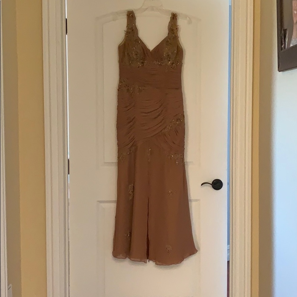 Beautiful brown/tan gown